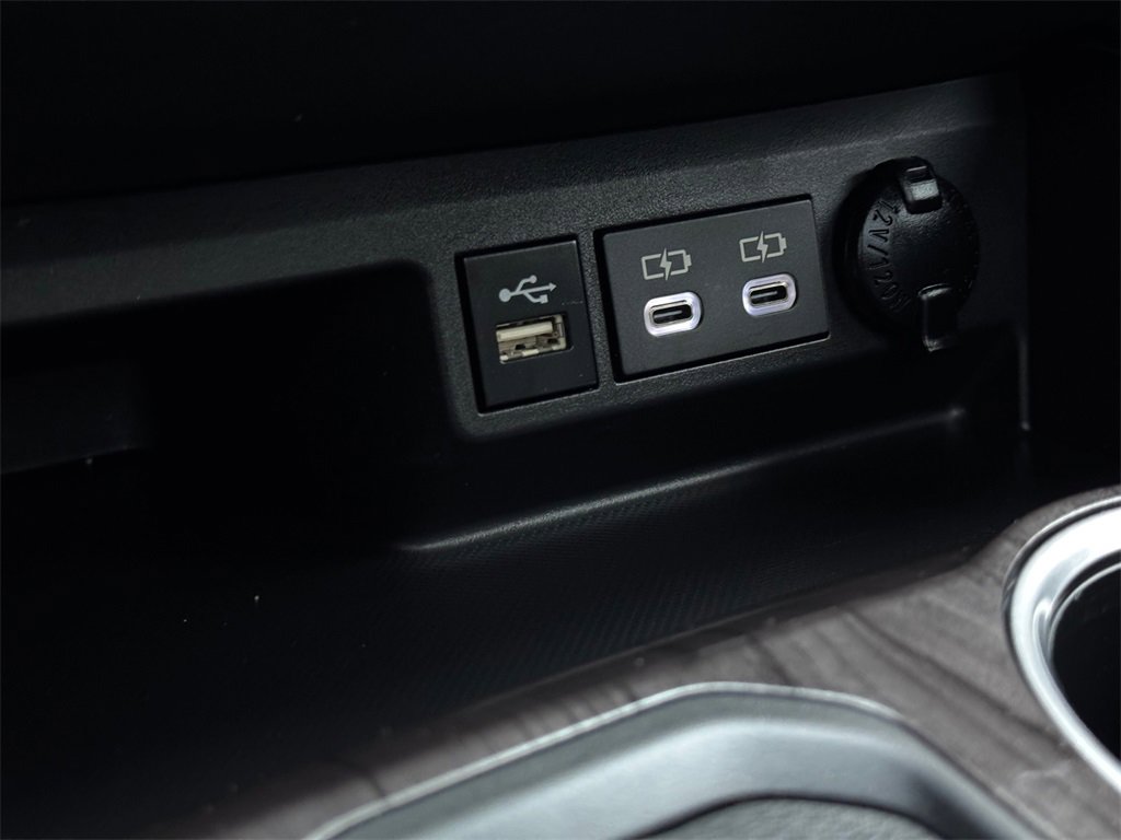 Used 2023 Toyota Highlander Platinum image 39