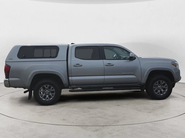 Used 2019 Toyota Tacoma SR5 AWD/4WD image 6
