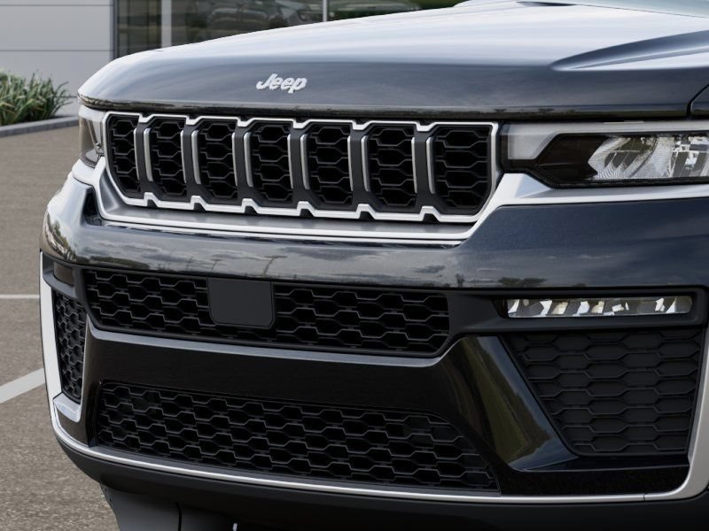 New 2026 Jeep Grand Cherokee Limited RWD image 12