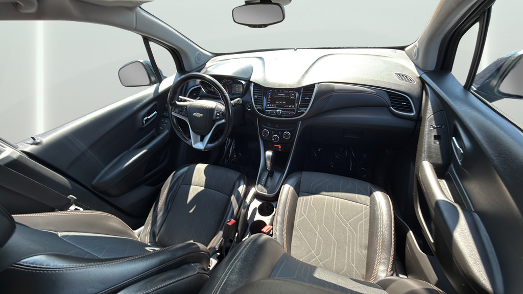 Used 2019 Chevrolet Trax LT w/ LT Convenience Package FWD image 14