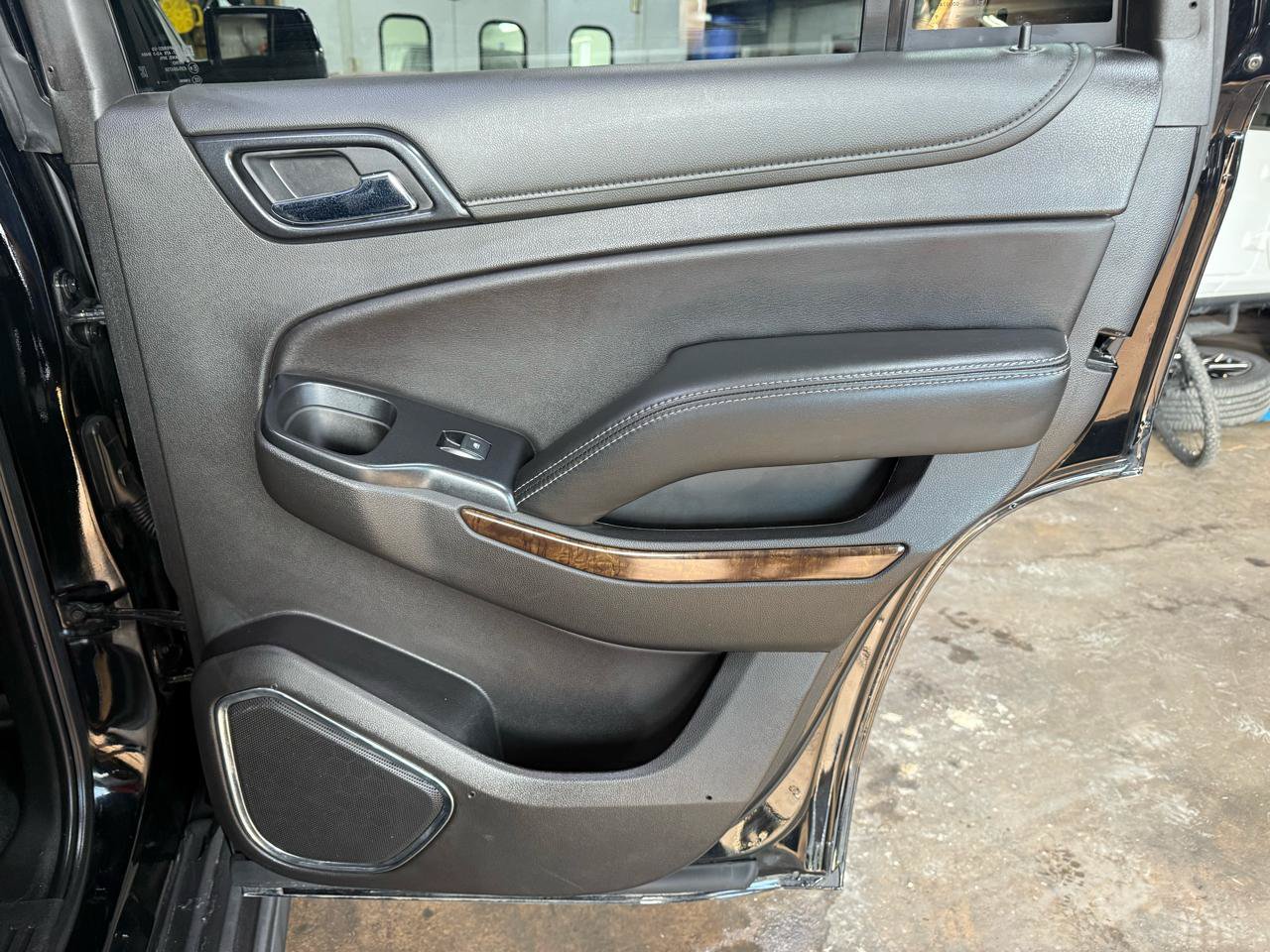 Used 2020 Chevrolet Tahoe 2WD image 28