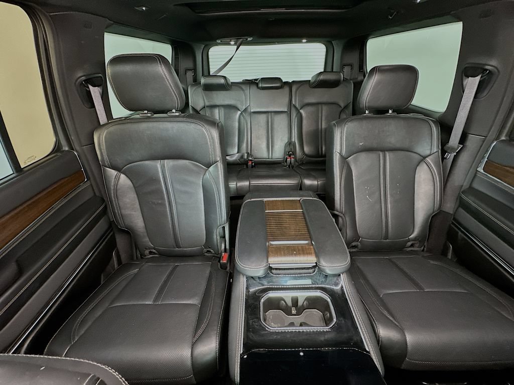 Used 2023 Jeep Grand Wagoneer 4WD image 13