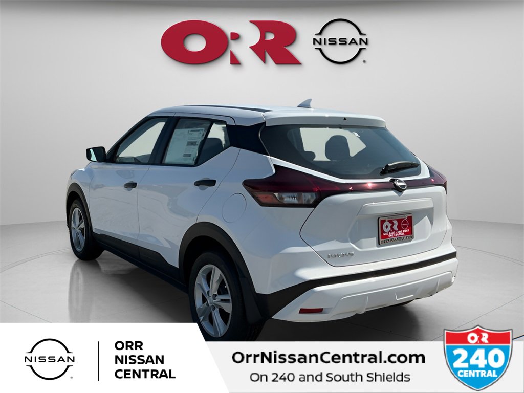 New 2025 Nissan Kicks Play S image 7