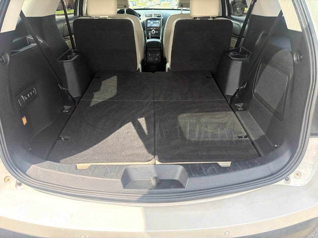 Used 2017 Ford Explorer Platinum AWD/4WD image 24