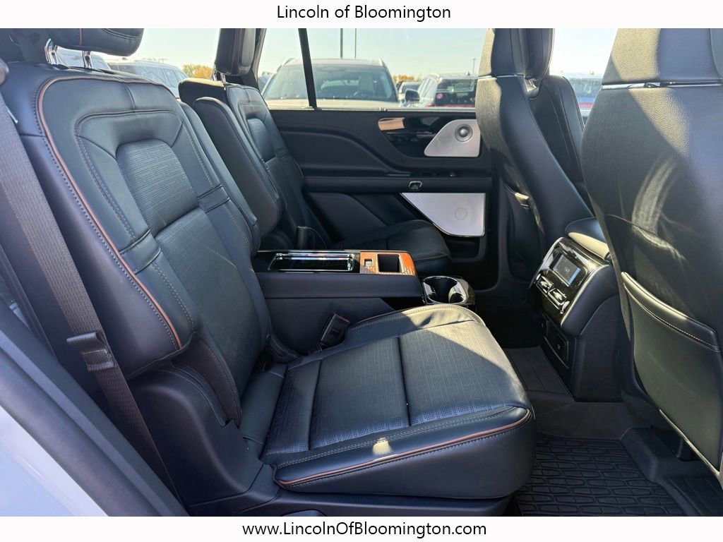 New 2025 Lincoln Aviator Black Label image 21