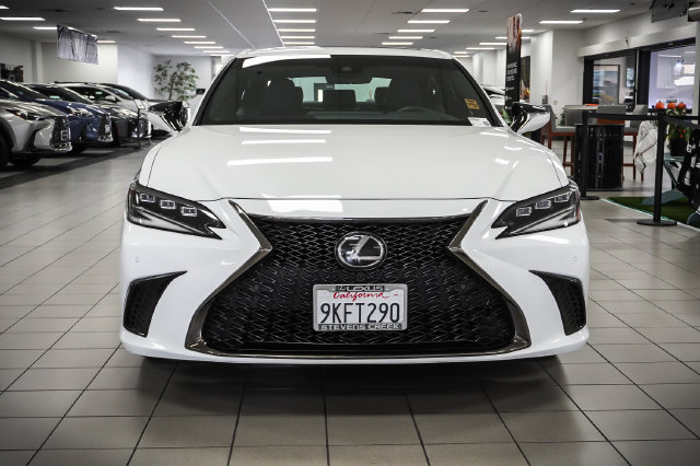 Certified 2024 Lexus ES 300h F Sport FWD image 4