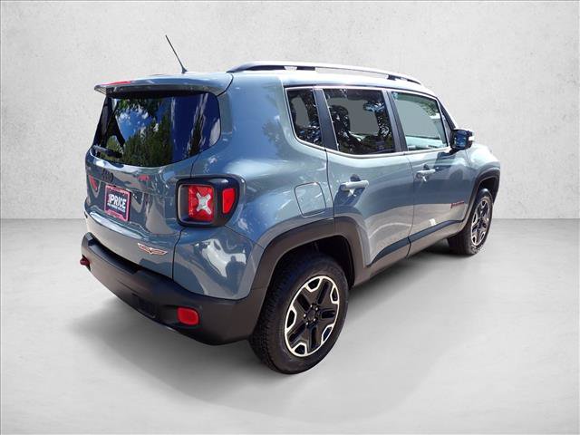 Used 2016 Jeep Renegade Trailhawk w/ Popular Equipment Group AWD/4WD video 4