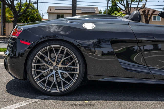 Used 2014 Audi R8 V10 w/ Full Leather Package AWD/4WD image 10