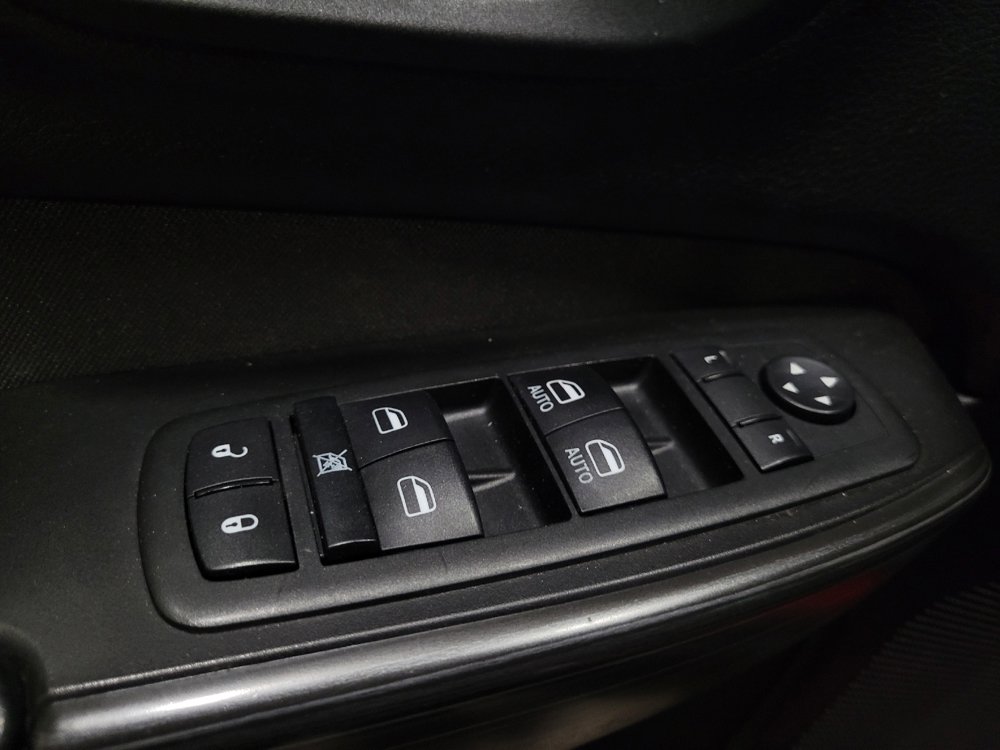 Used 2014 Jeep Cherokee Latitude AWD/4WD image 27