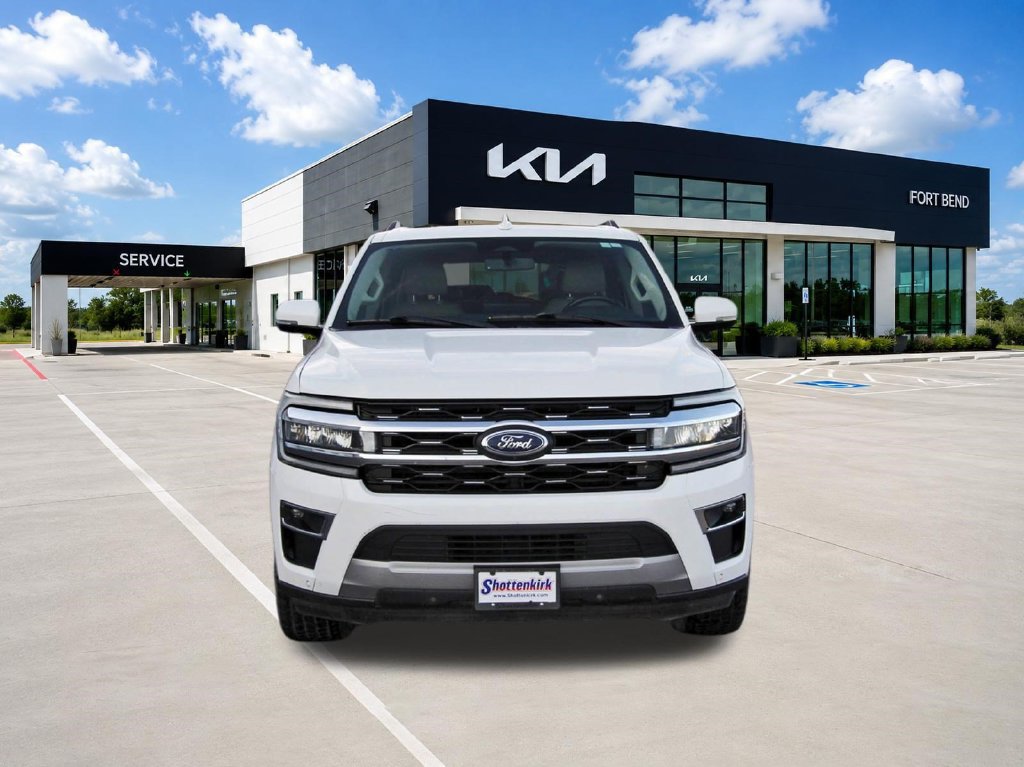 Used 2023 Ford Expedition Max Limited RWD image 2
