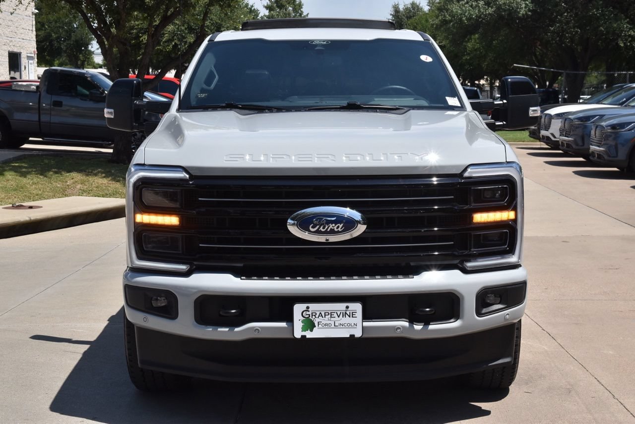 Used 2025 Ford F250 Platinum AWD/4WD image 3