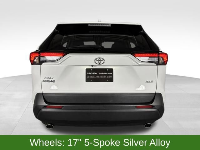 Used 2021 Toyota RAV4 XLE image 6