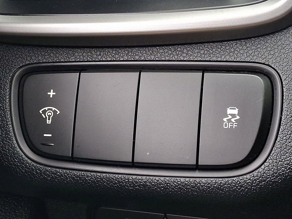 Used 2017 Kia Sorento LX image 26