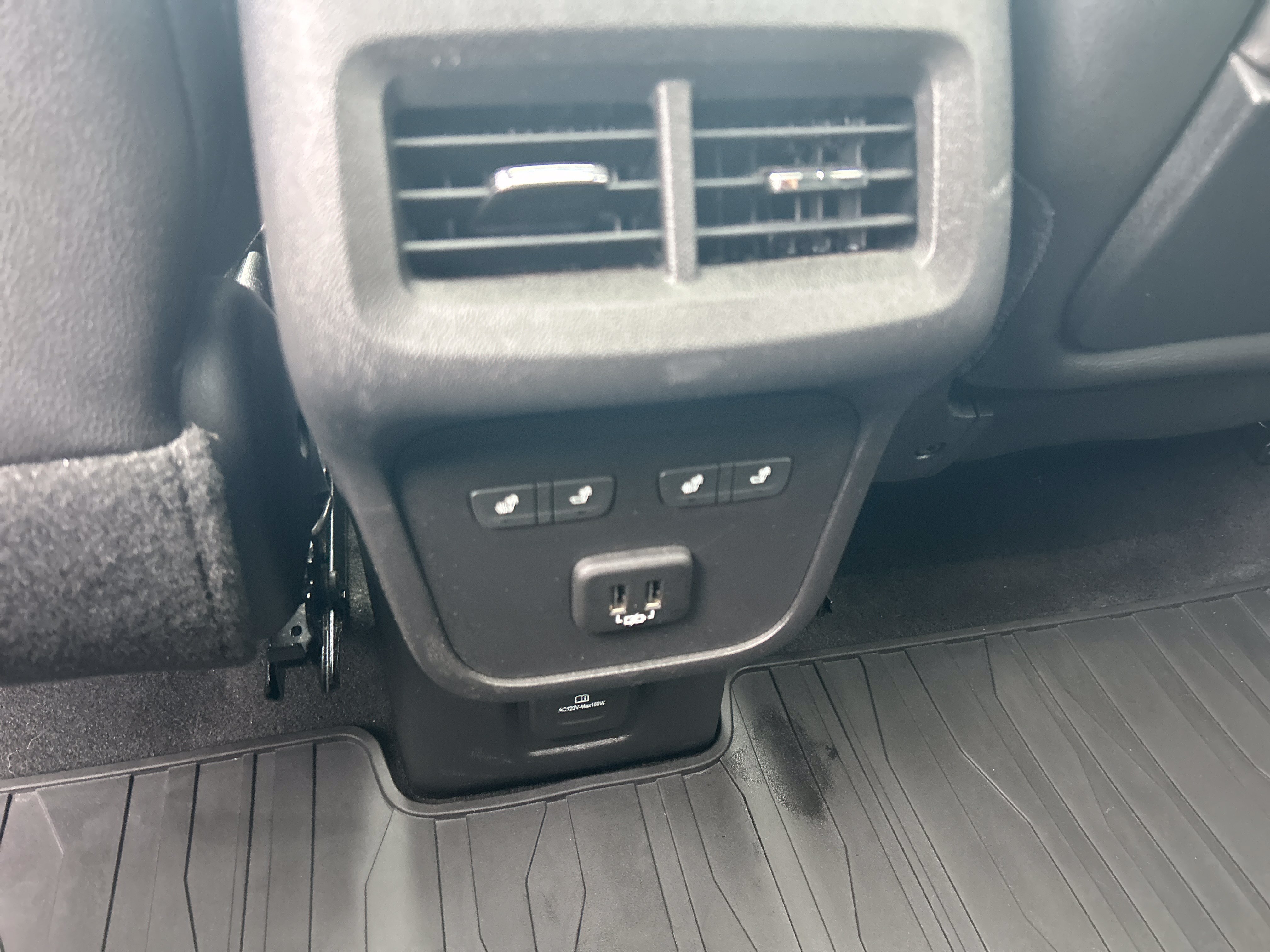 Used 2020 GMC Terrain Denali w/ Denali Premium Package AWD/4WD image 28
