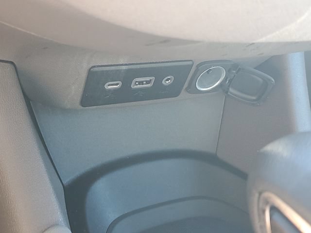 Used 2023 Chevrolet Malibu LS FWD image 28