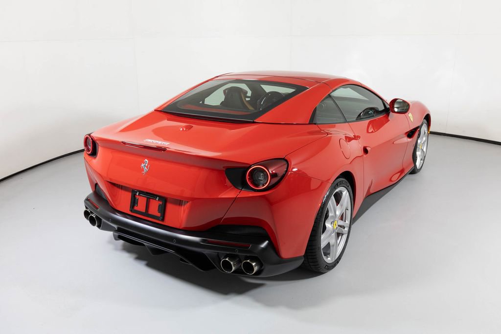 Used 2020 Ferrari Portofino image 16