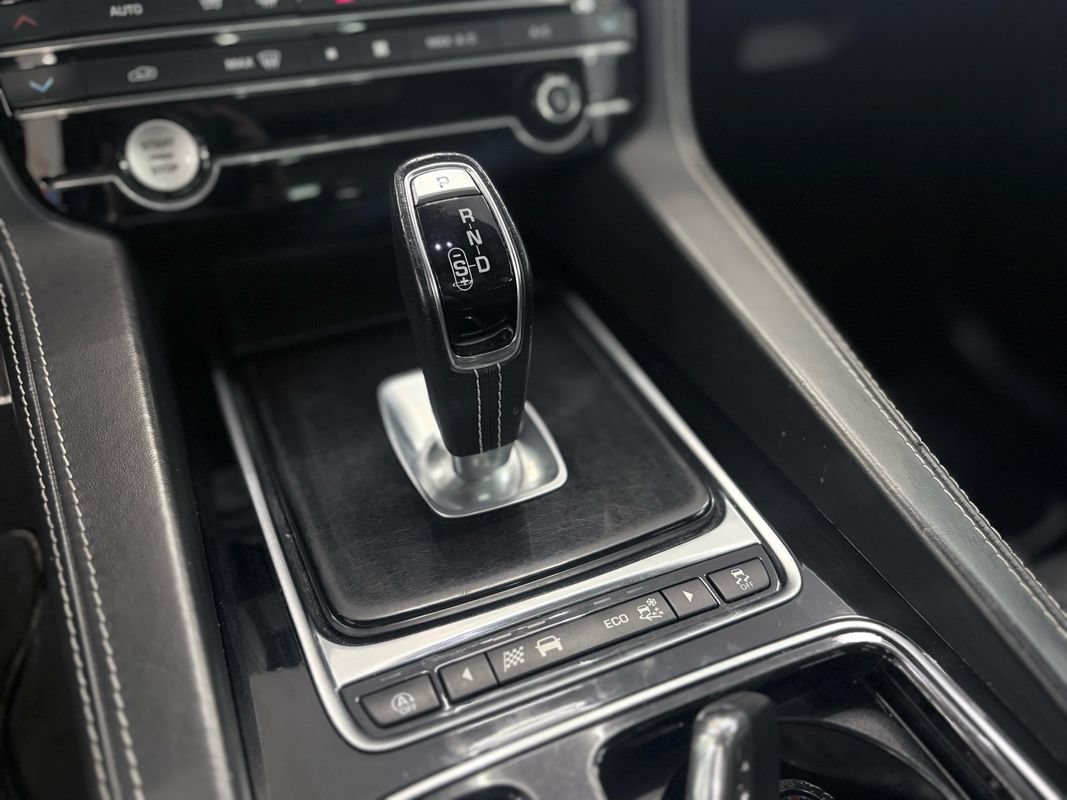 Used 2020 Jaguar F-PACE SVR AWD/4WD image 30