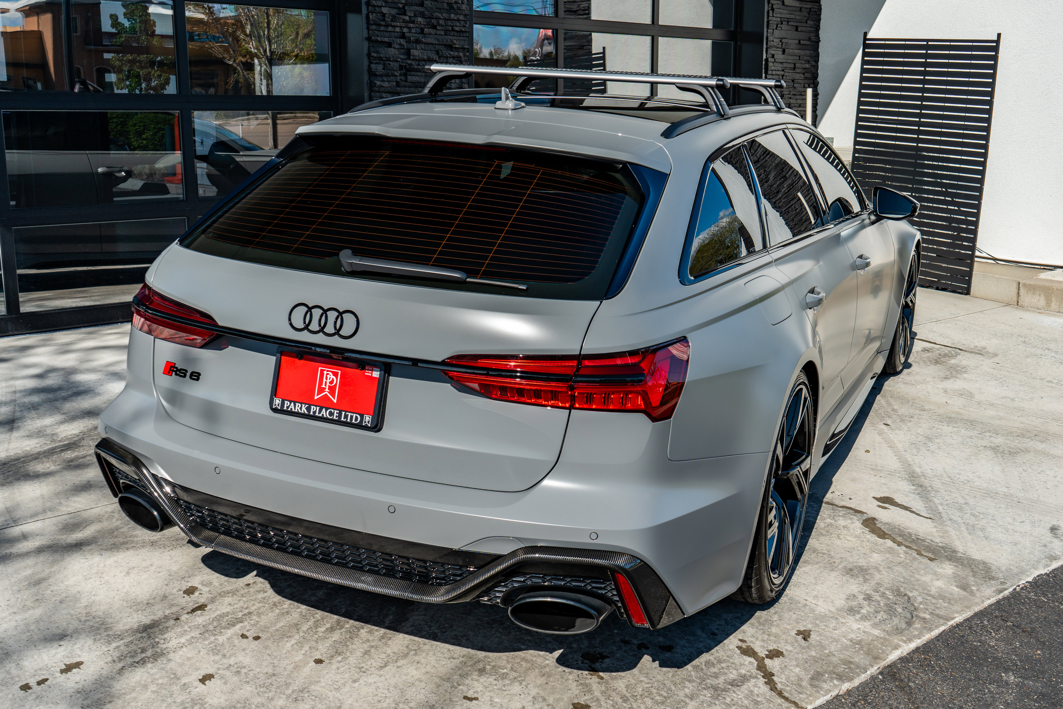 Used 2021 Audi RS 6 AWD/4WD image 10