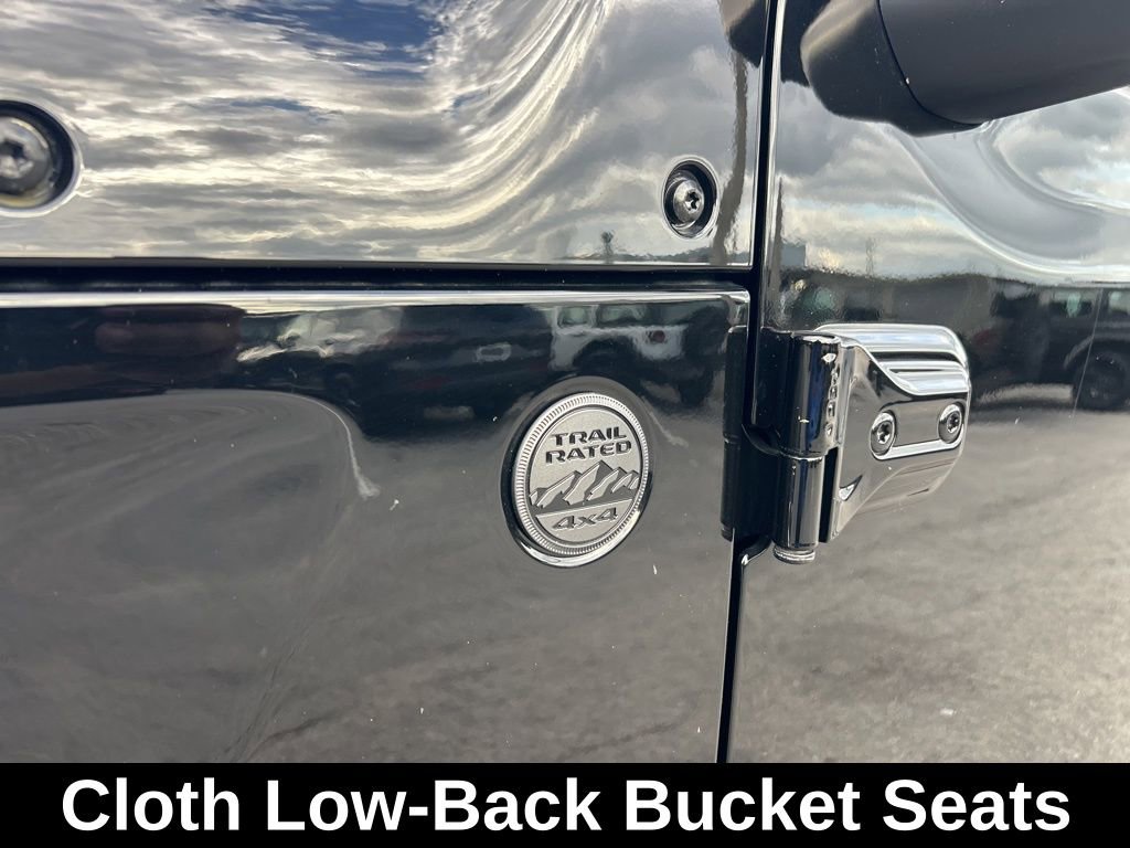 Used 2025 Jeep Wrangler Sport AWD/4WD image 21