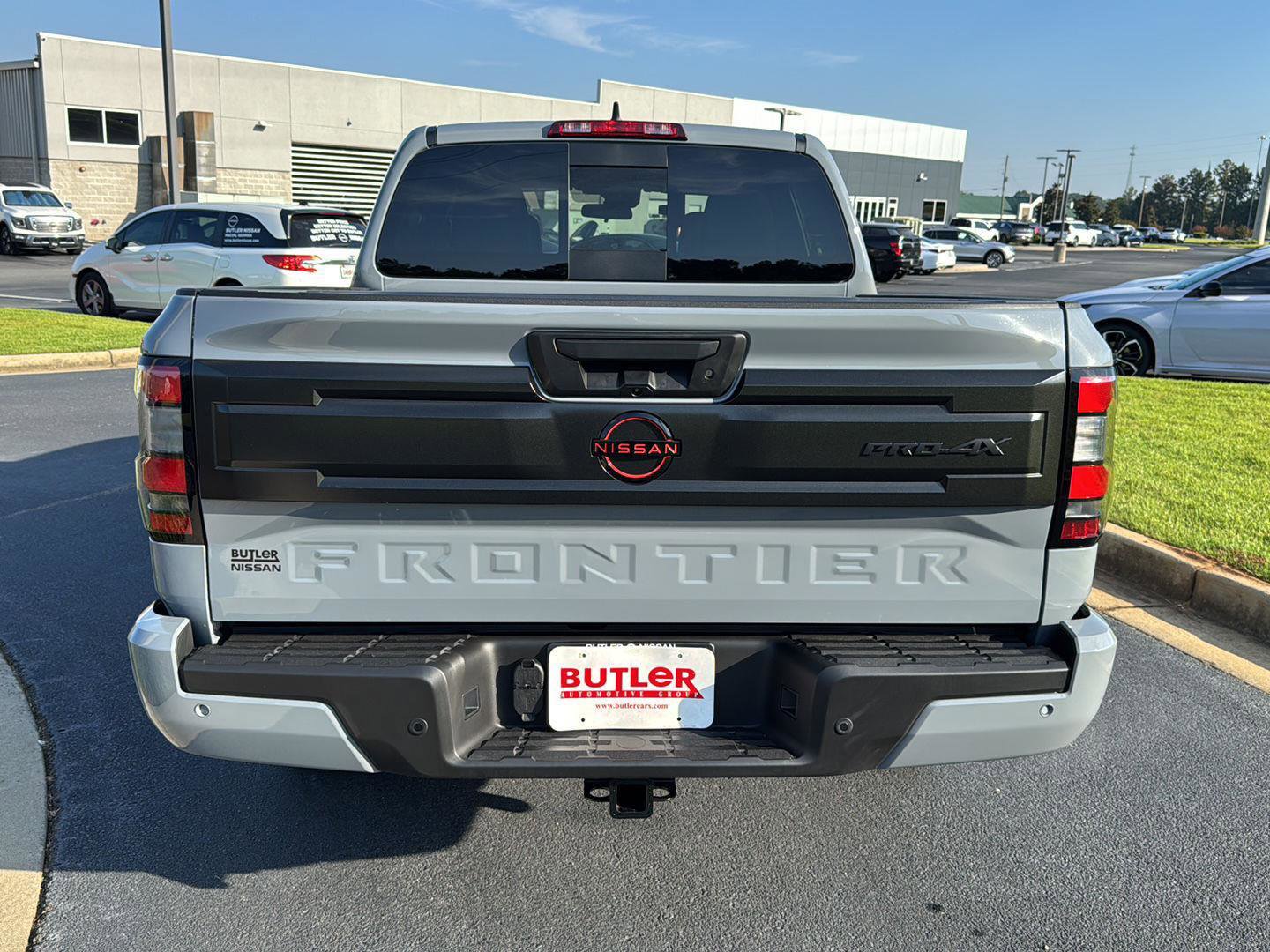 New 2026 Nissan Frontier PRO-4X w/ Pro-4x Convenience Package image 4