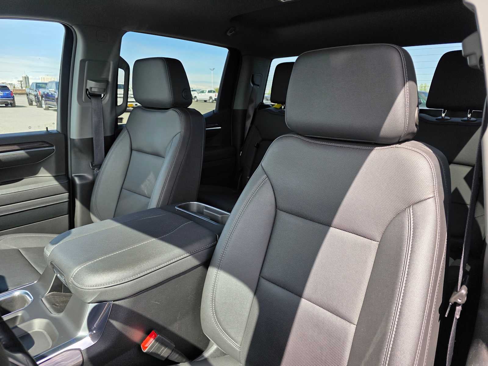 Used 2023 Chevrolet Silverado 1500 LTZ AWD/4WD image 22