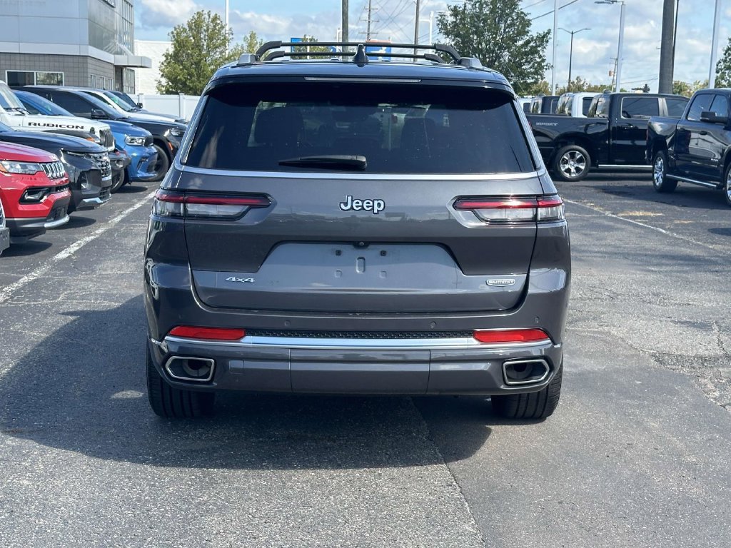Used 2023 Jeep Grand Cherokee L Summit AWD/4WD image 5