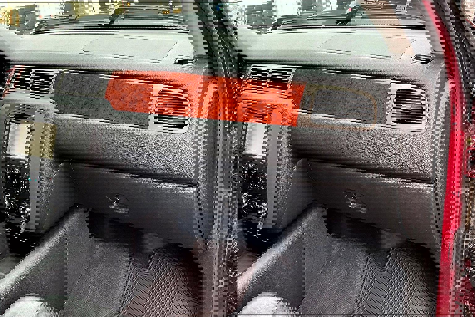 Used 2014 GMC Sierra 2500 SLT w/ SLT Convenience Package image 17