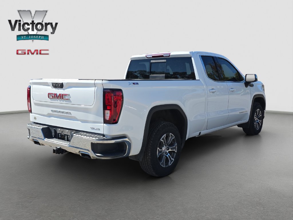 Used 2023 GMC Sierra 1500 SLE AWD/4WD image 17