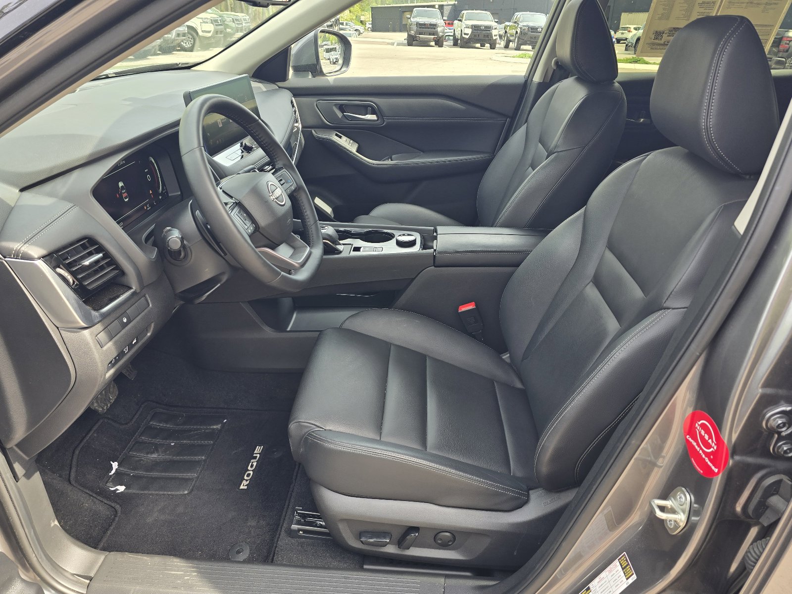 Certified 2025 Nissan Rogue SL AWD/4WD image 11