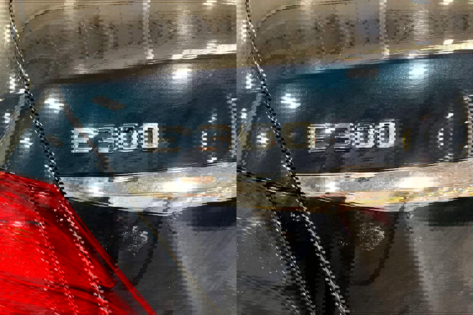 Used 2017 Mercedes-Benz E 300 4MATIC image 9