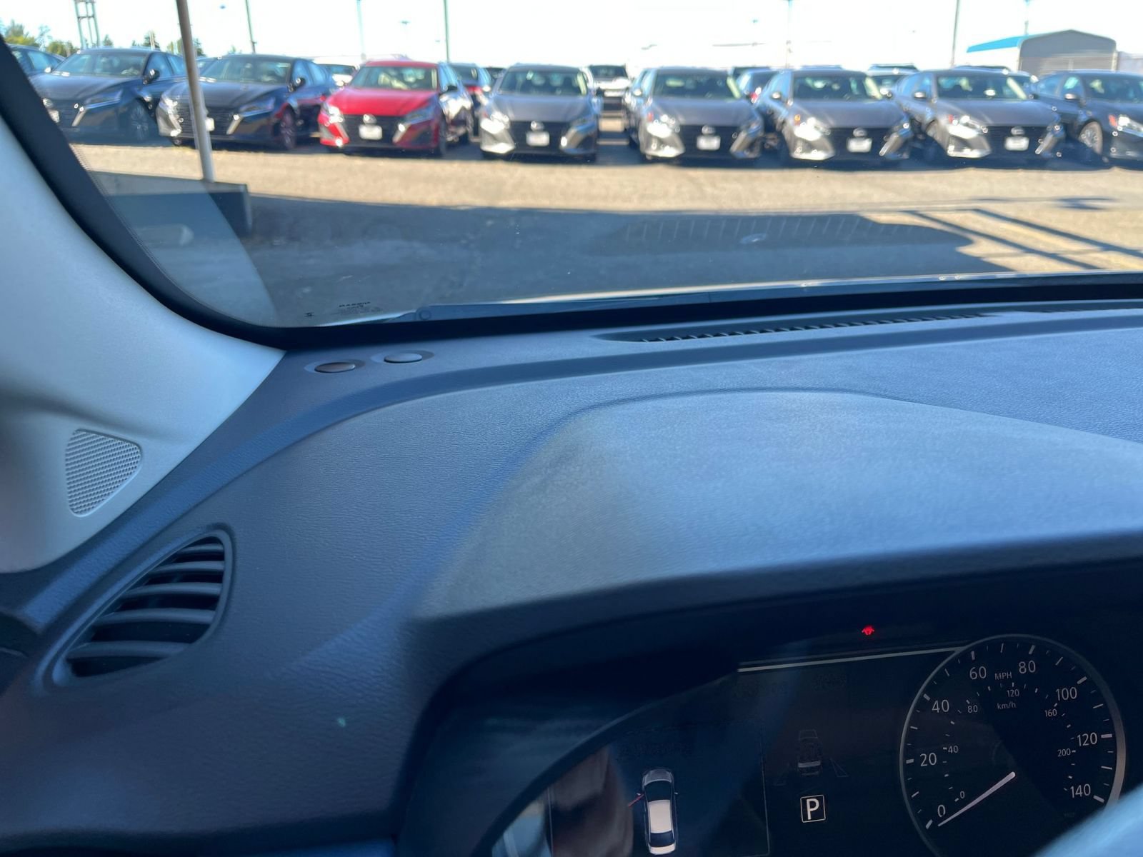 Used 2025 Nissan Versa SV FWD image 28