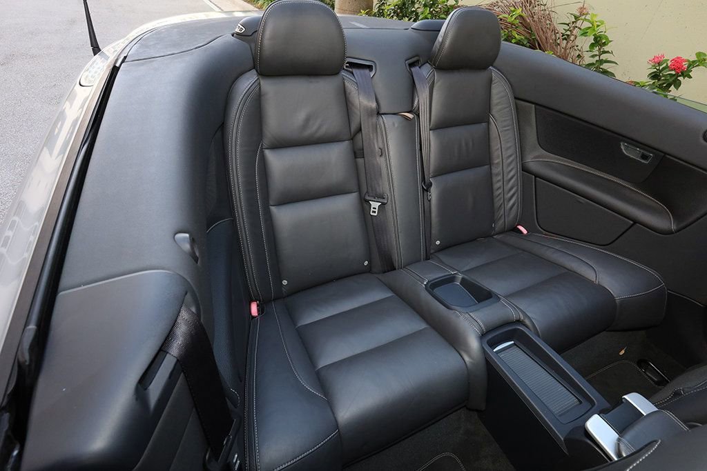 Used 2012 Volvo C70 T5 w/ Dynamic Trim Pkg image 8