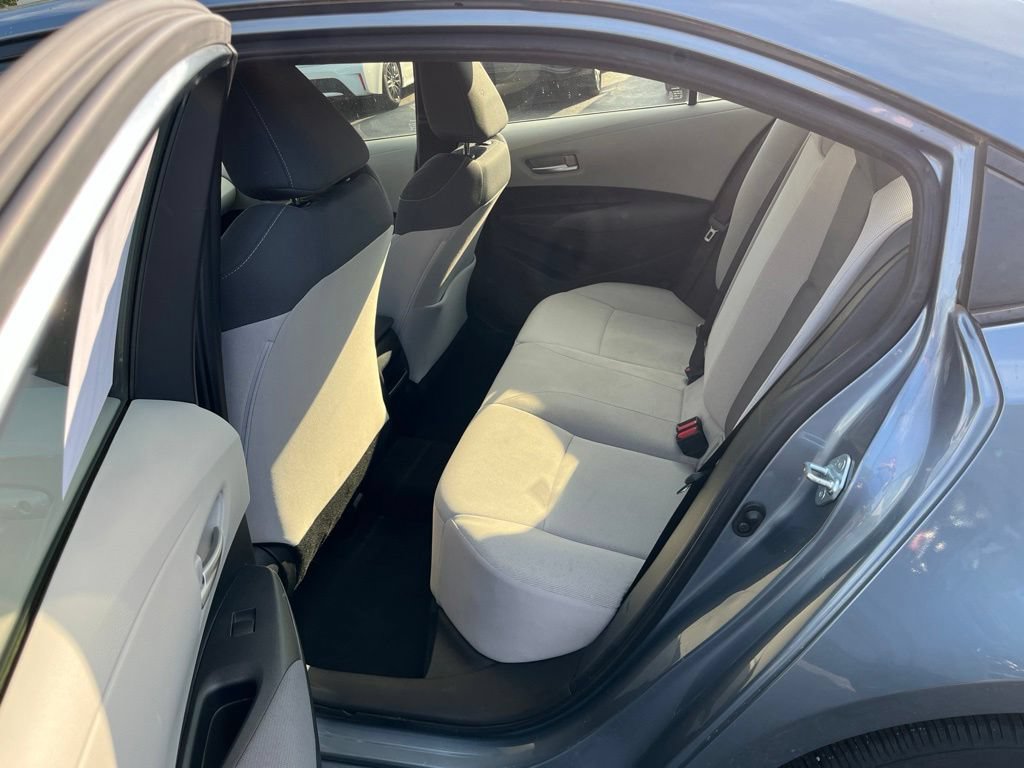 Used 2021 Toyota Corolla LE w/ Carpet Mat Package (TMS) FWD image 39