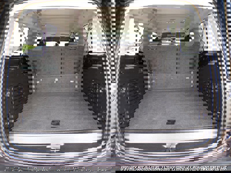 Used 2015 GMC Yukon XL SLE w/ Convenience Package image 9