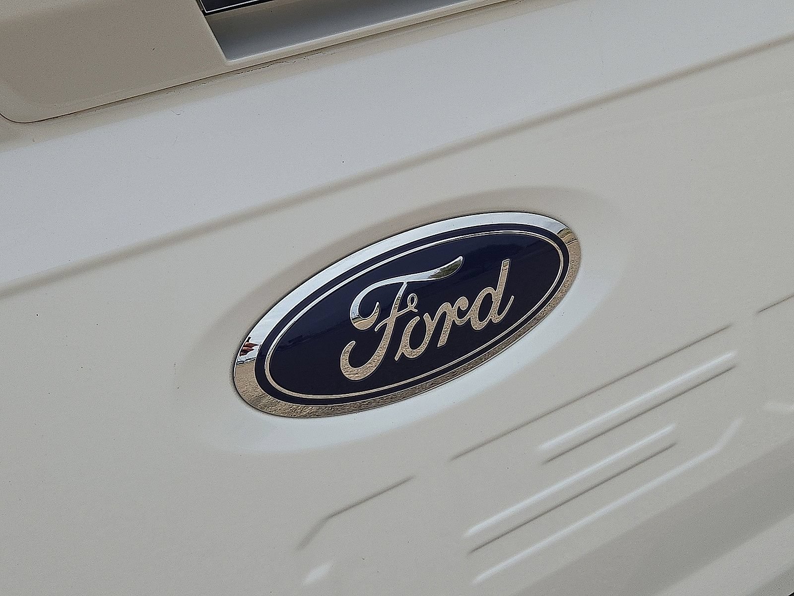 Used 2023 Ford F150 Lariat w/ Equipment Group 502A High AWD/4WD image 12