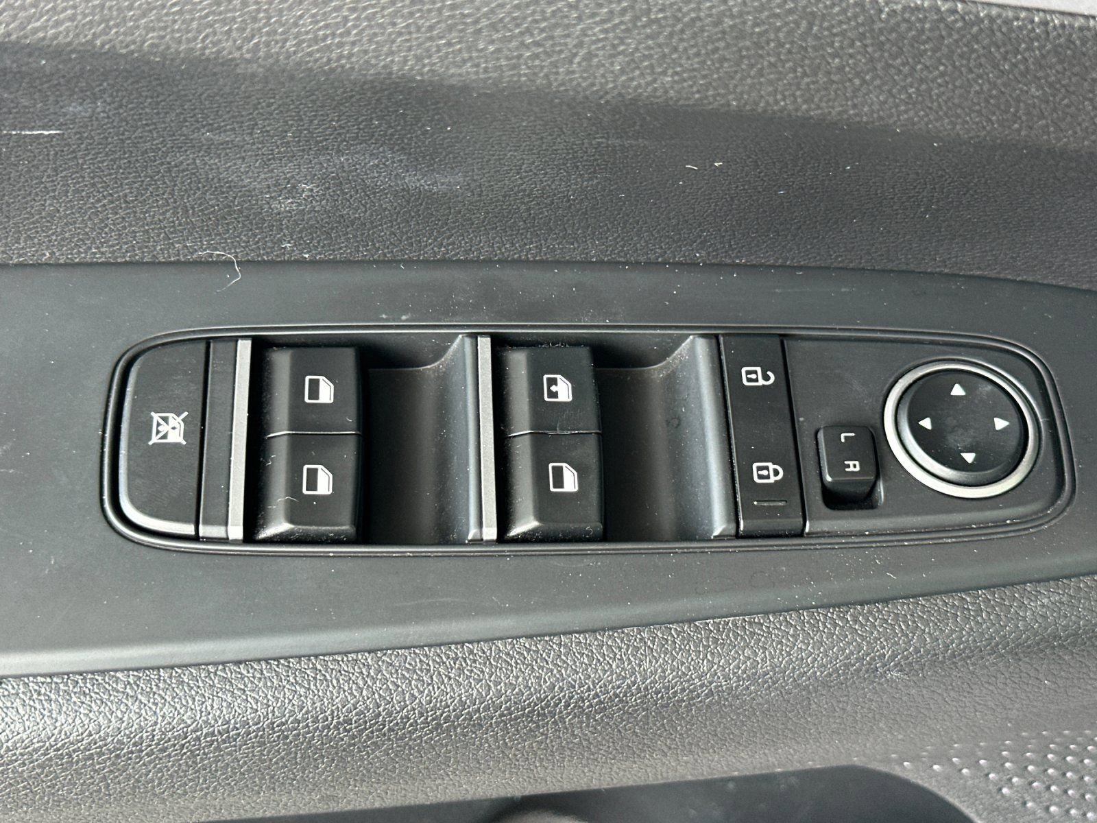 Certified 2023 Kia Forte LXS image 14