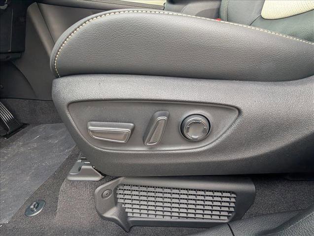 New 2026 Toyota Sienna Platinum image 18