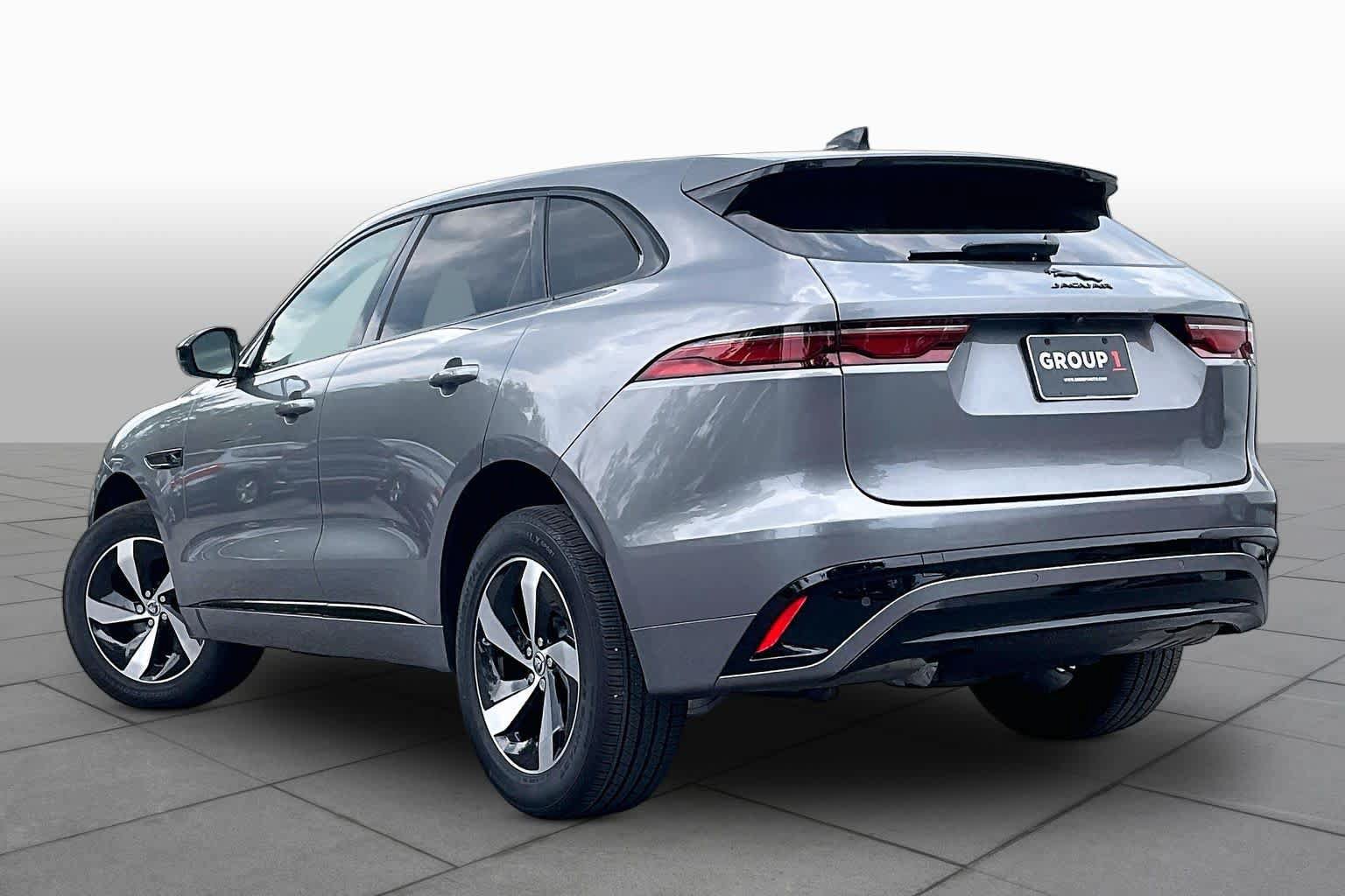 Used 2025 Jaguar F-PACE R-Dynamic S AWD/4WD image 11