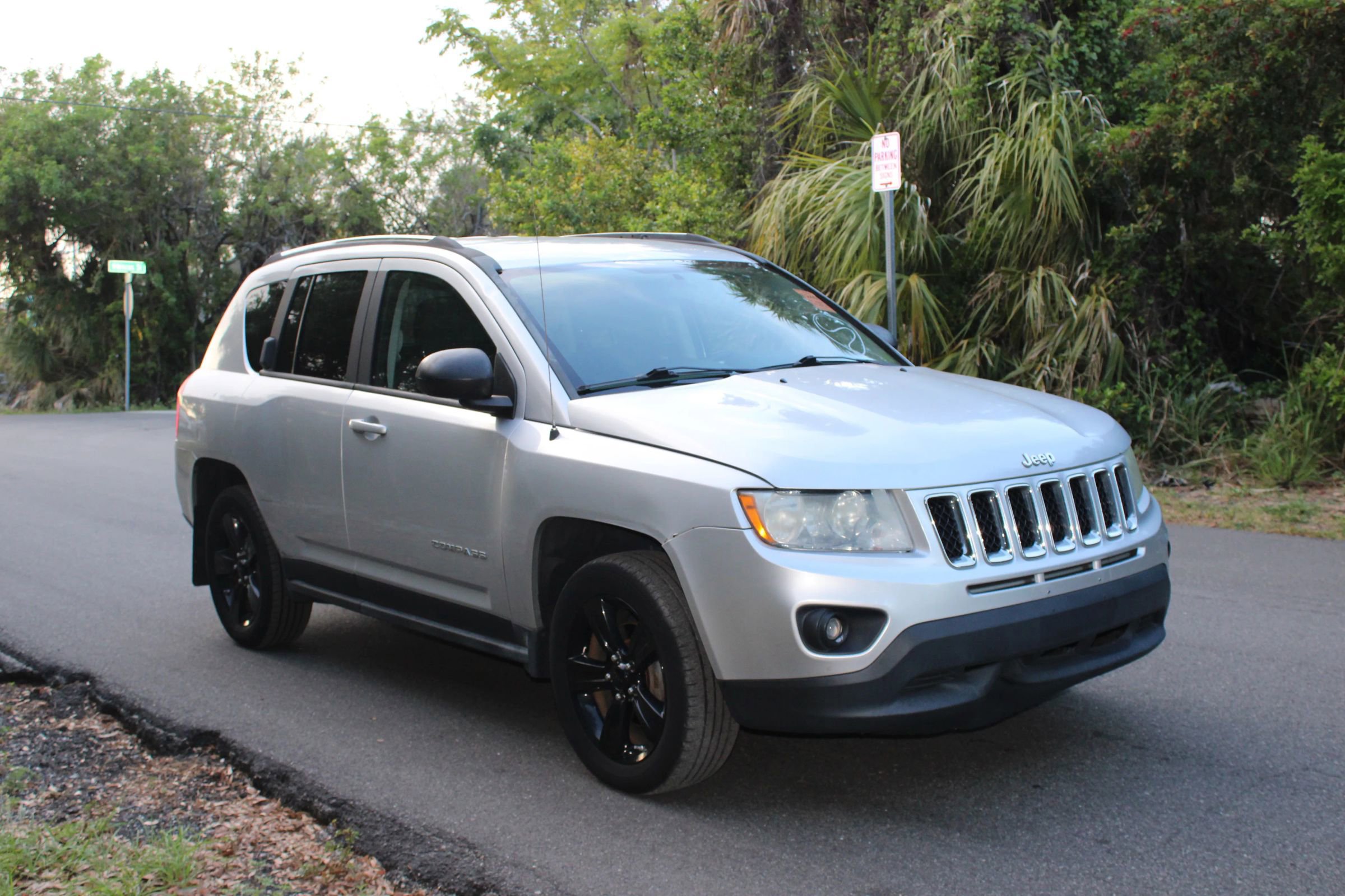 Used 2012 Jeep Compass Latitude image 10