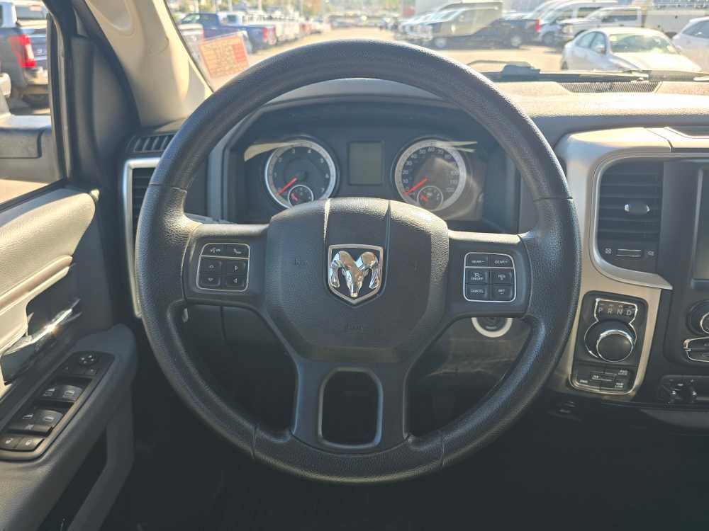 Used 2017 RAM 1500 Classic SLT AWD/4WD image 12