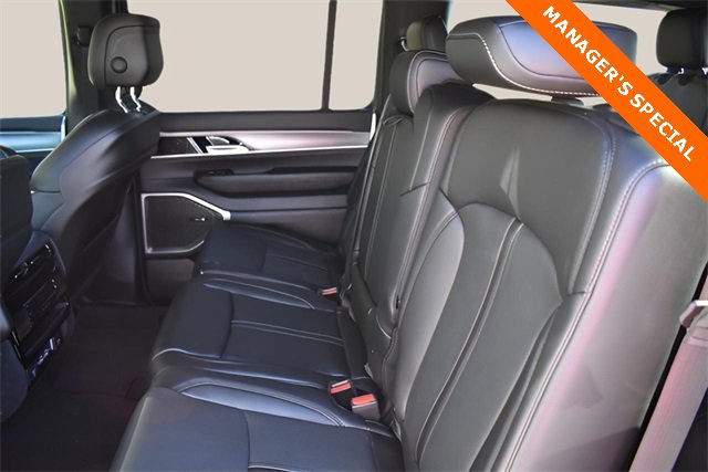 New 2025 Jeep Wagoneer 4WD w/ Convenience Group I image 14