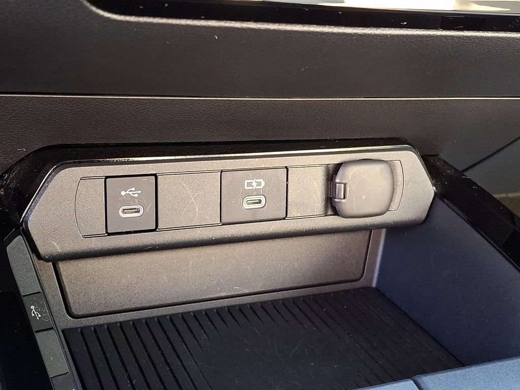 Certified 2024 Toyota Prius XLE AWD/4WD image 19