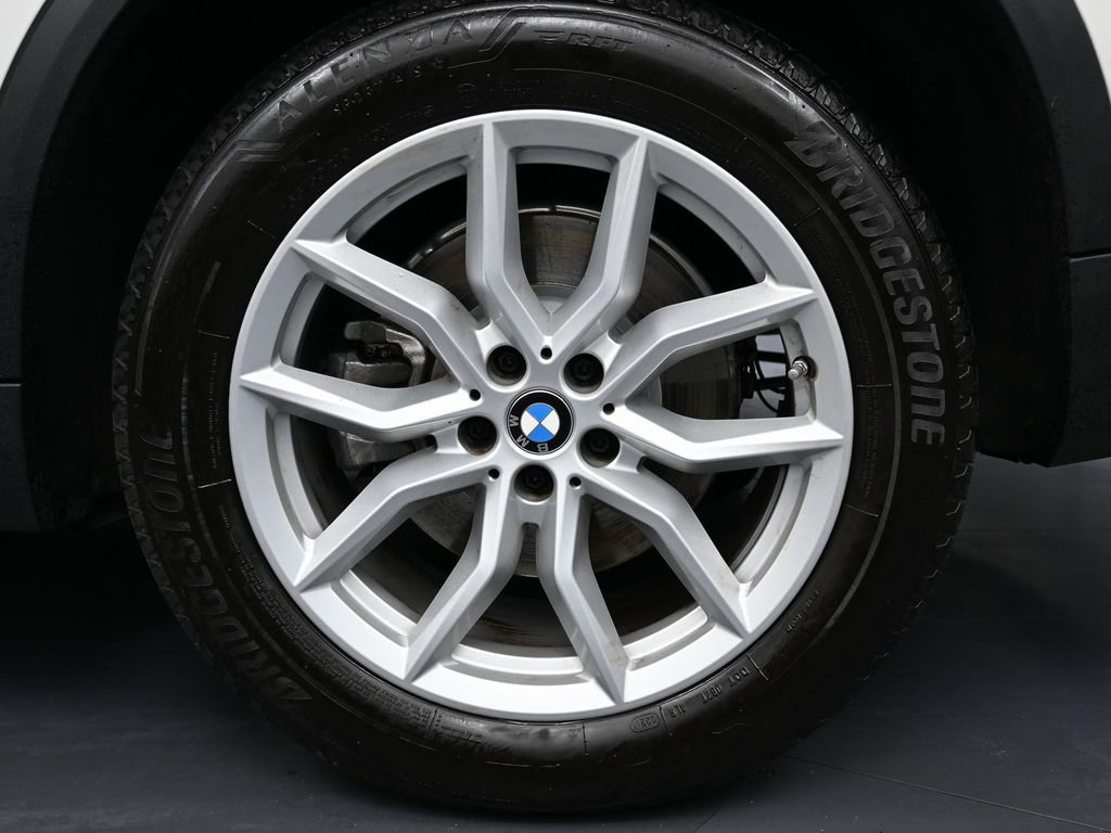 Used 2021 BMW X5 xDrive40i w/ Convenience Package image 14
