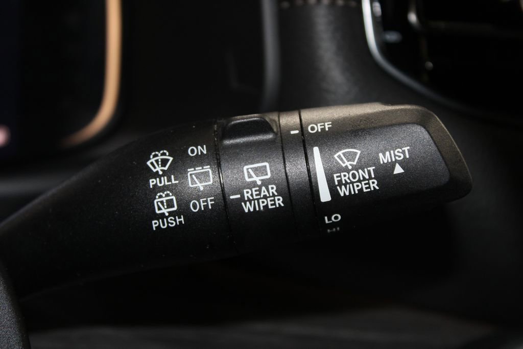 Used 2024 Jeep Wagoneer Series II AWD/4WD image 40