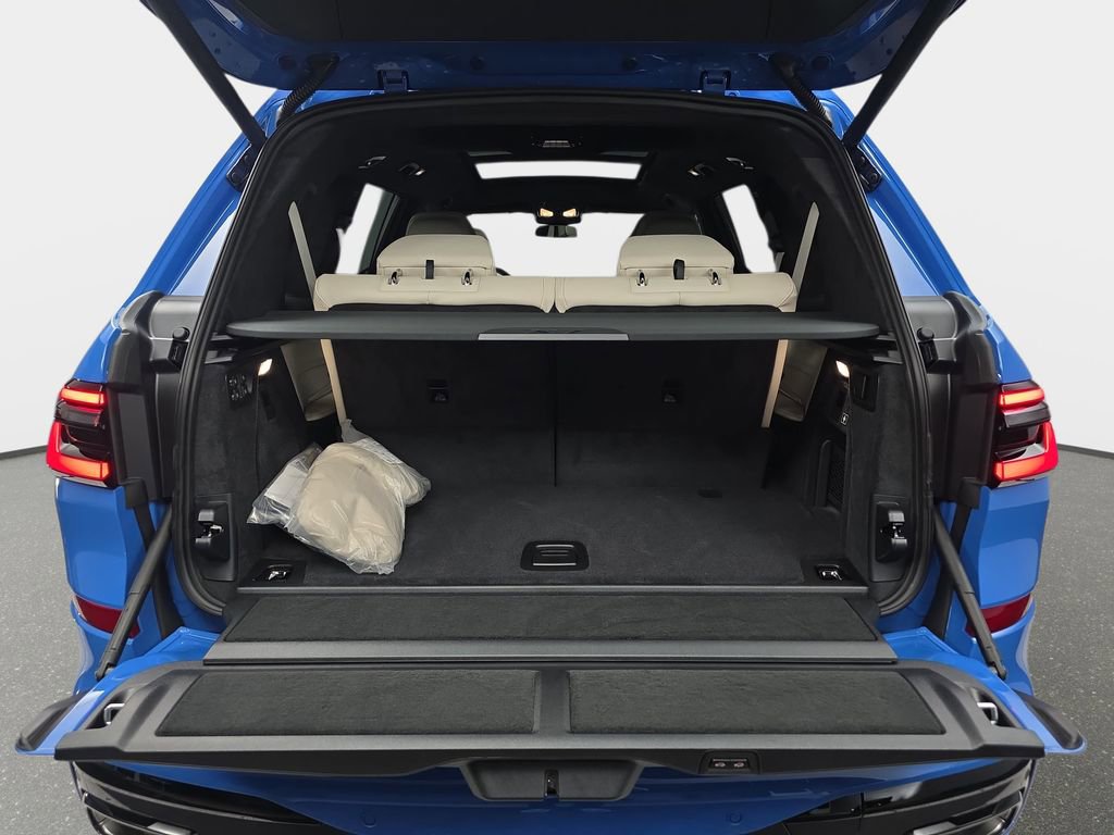 New 2026 BMW X7 xDrive40i image 13