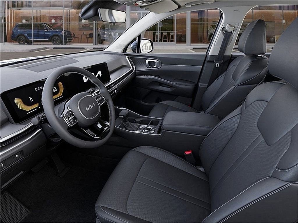 Certified 2025 Kia Sorento S w/ Panoramic Sunroof Package image 17
