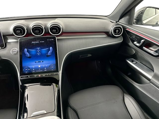 Used 2025 Mercedes-Benz C 300 4MATIC Sedan image 28