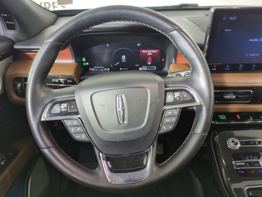 Used 2022 Lincoln Nautilus Reserve w/ Equipment Group 202A image 17