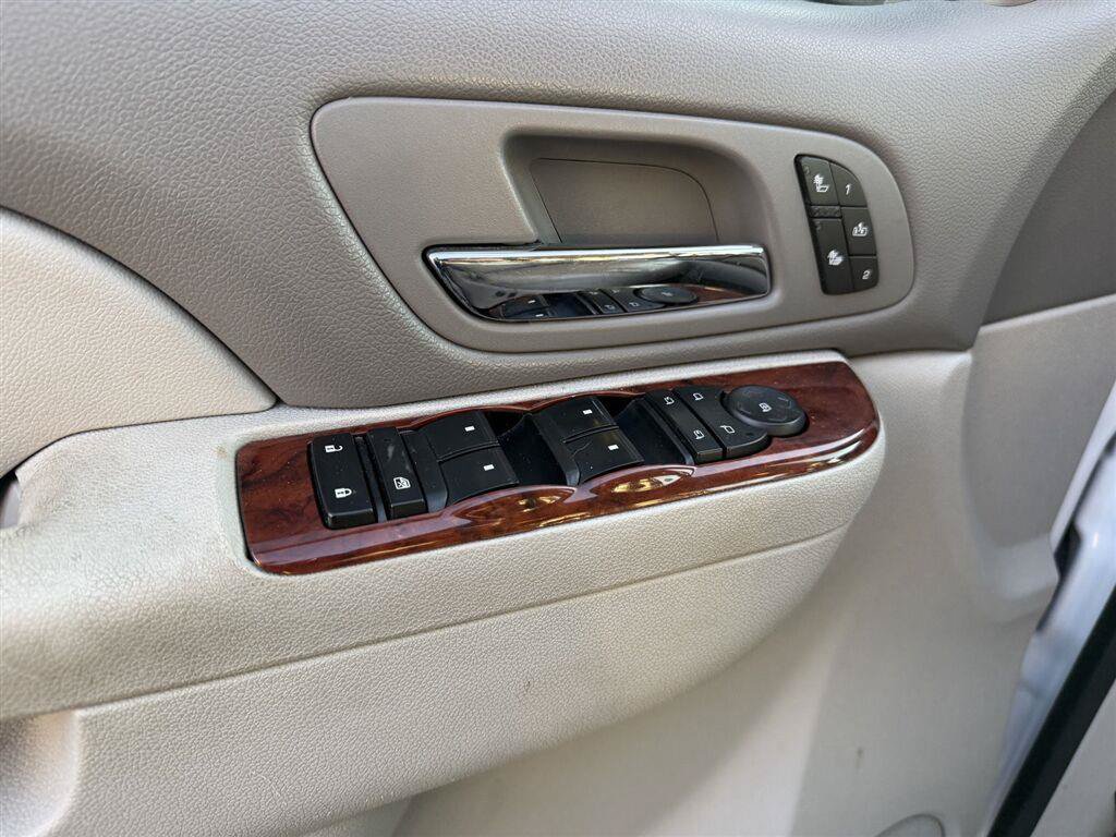 Used 2012 Chevrolet Silverado 1500 LTZ w/ LTZ Plus Package AWD/4WD image 6