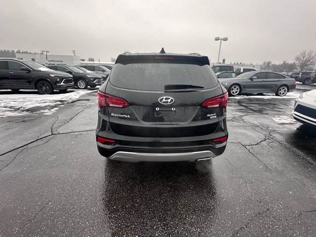 Used 2017 Hyundai Santa Fe Sport image 4